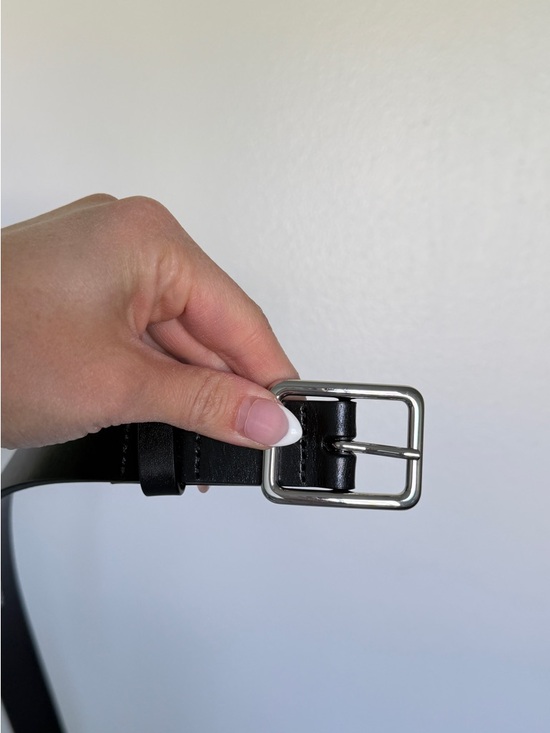Aritzia Accessories - Aritzia Classic Black Leather women’s Belt with Silver Buckle
